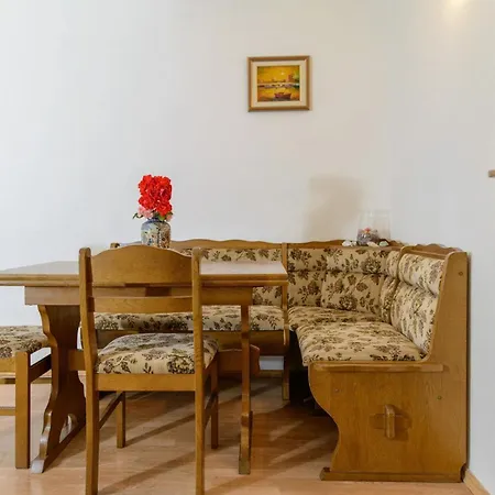 Apartment Vesna *
